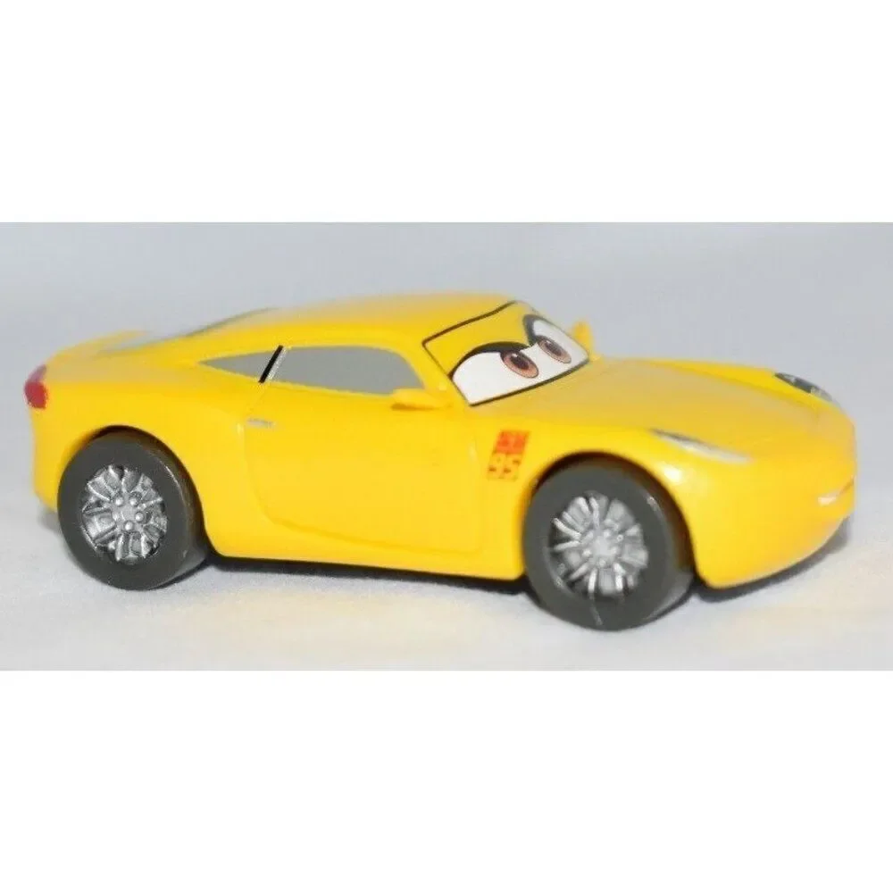 Disney Authentic CRUZ RAMIREZ FIGURINE Cake TOPPER PIXAR TOY Yellow Cars 3 NEW